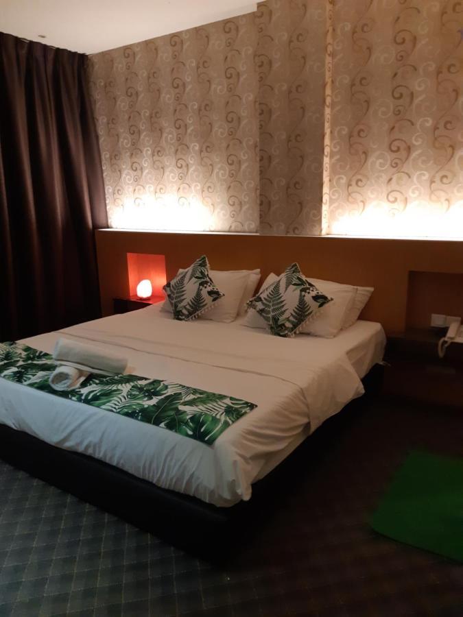 Grandeur Hotel And Spa Malacca Екстер'єр фото