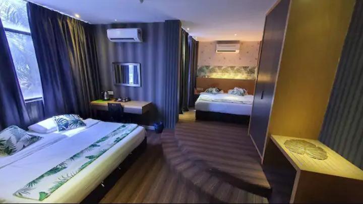 Grandeur Hotel And Spa Malacca Екстер'єр фото