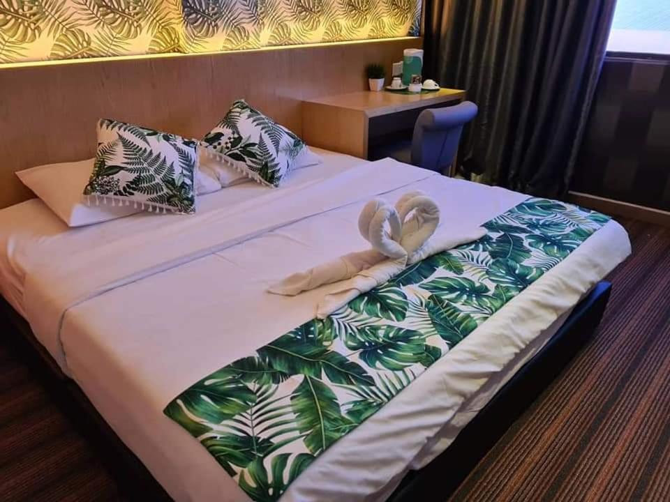 Grandeur Hotel And Spa Malacca Екстер'єр фото